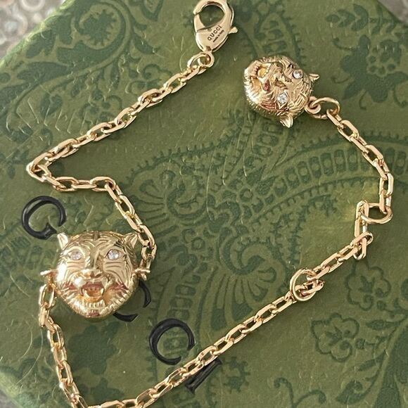 Gucci feline head bracelet with crystal - Picture 3 of 12
